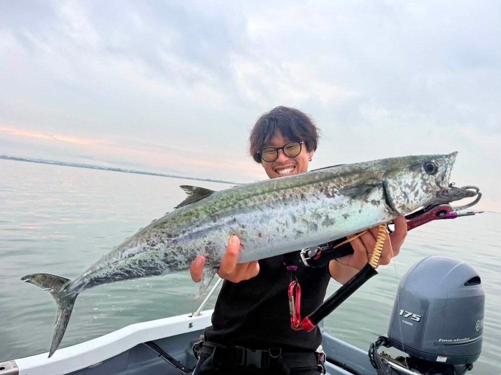 三重県鈴鹿市のベイスプリンターさんにて！ あいや～じぐ＋ブレード サワラ 釣果画像ありがとうございました！ #tanaj…